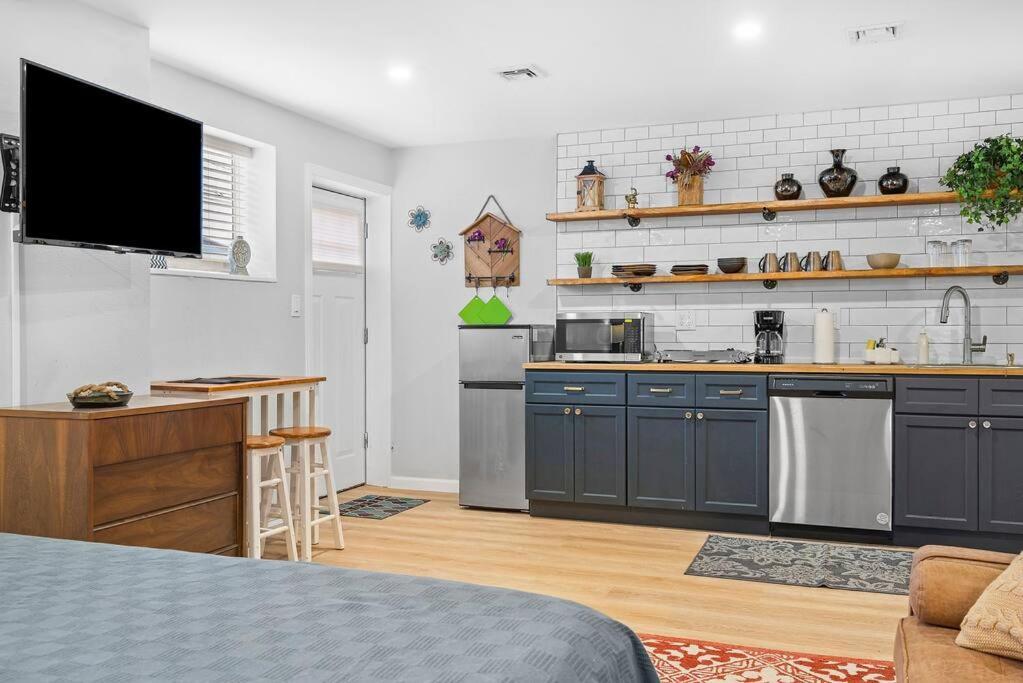 Trendy & Hip South Side Studio Walk To Downtown Pittsburgh Bagian luar foto